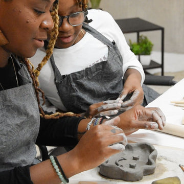 Vacances scolaires à Lyon : des ateliers poterie pour occuper les enfants